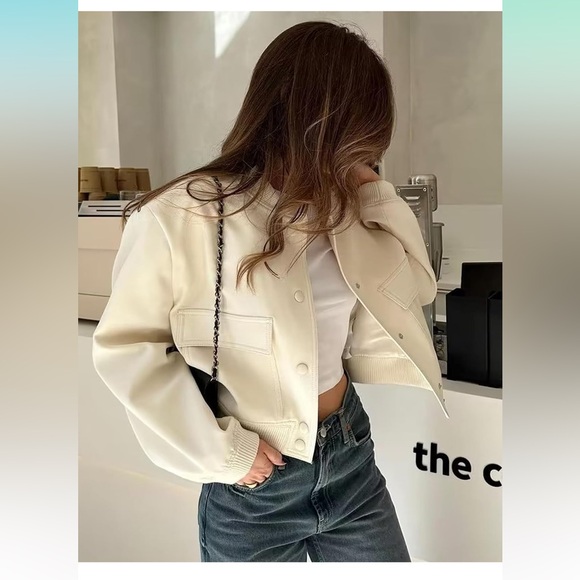 Amazon Bomber Jacket - Picture 3 of 13